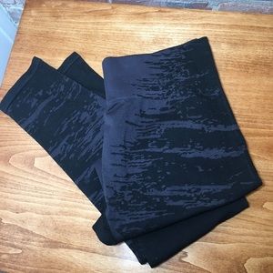 NWOT Fabletics Animal Print Gray&Black Leggings M